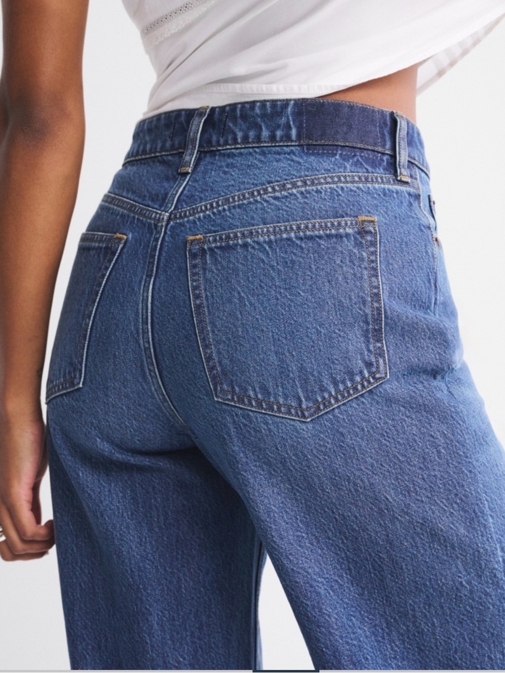 Abercrombie & Fitch Wide Leg High-Rise Jeans - Blue - Picture 4 of 4